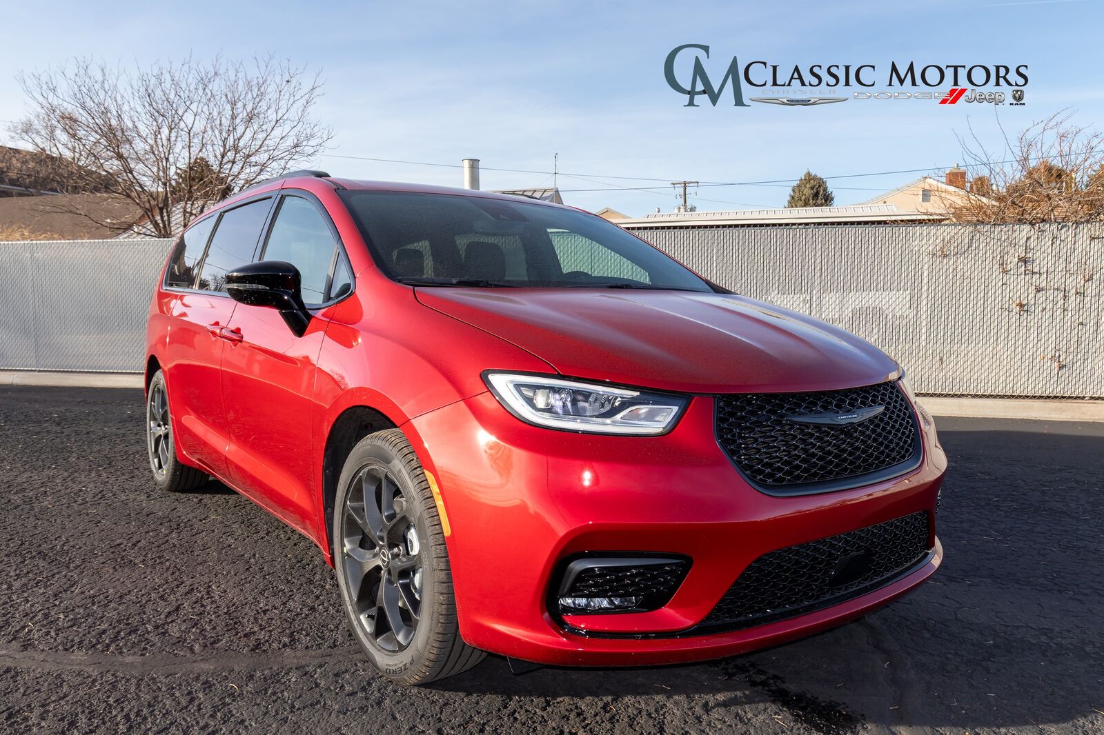 2026 Chrysler Pacifica Select