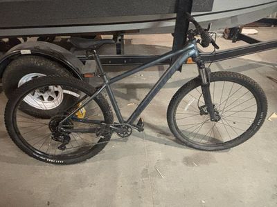 Specialized Mtn Bike