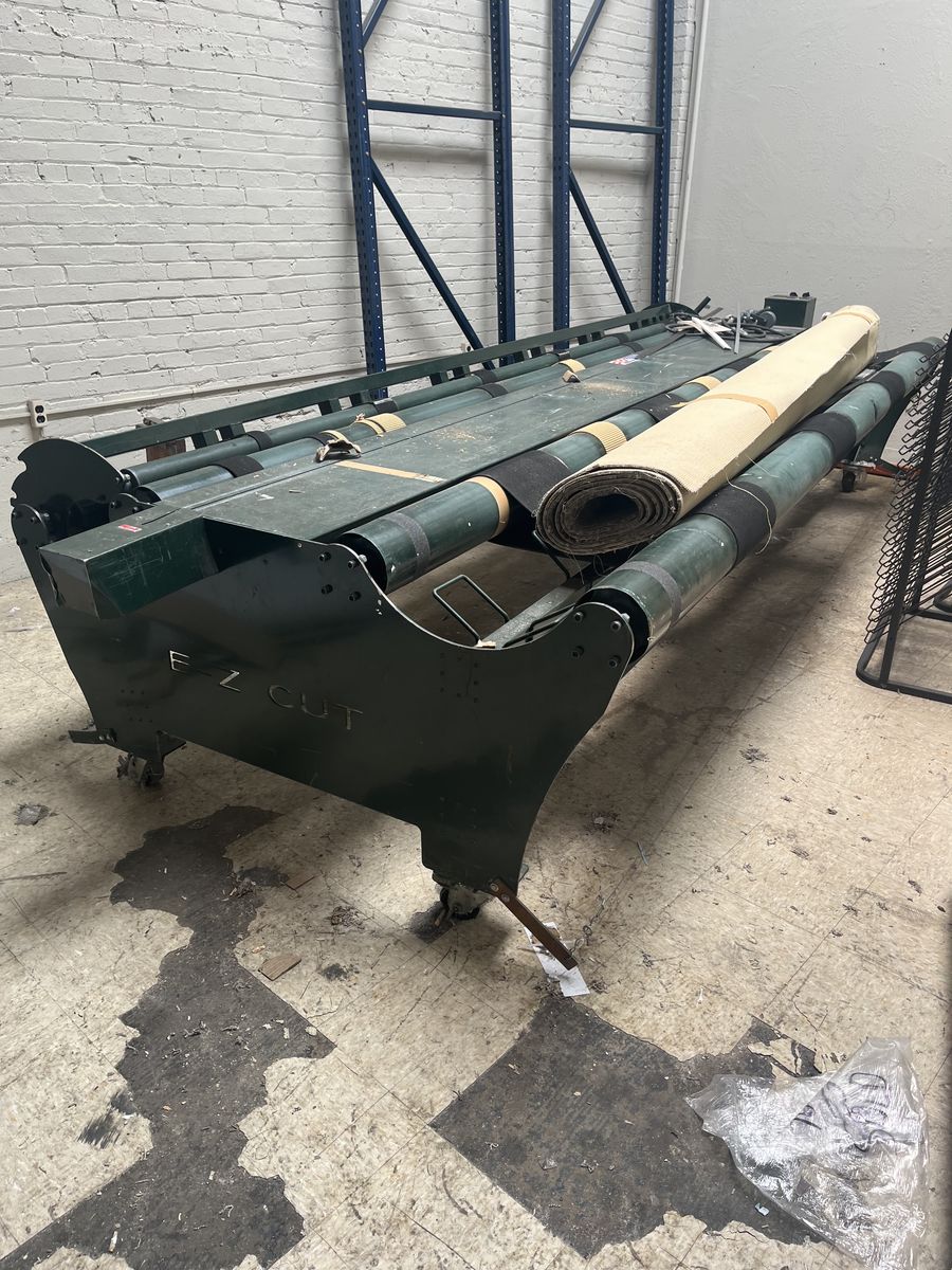 E-Z Cut EC-1 Carpet Cutting Machine