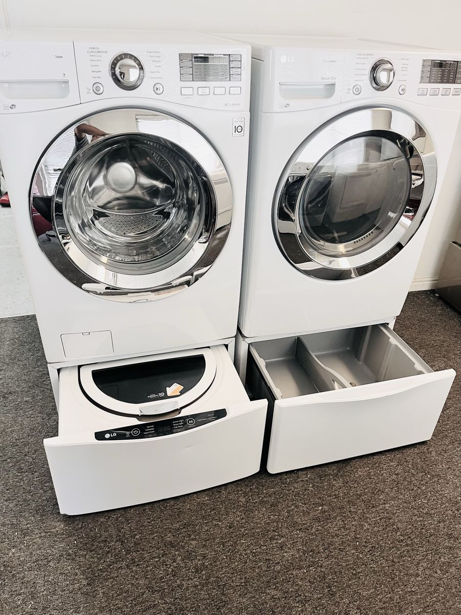 LG Set with sidekick washer on the bottom
