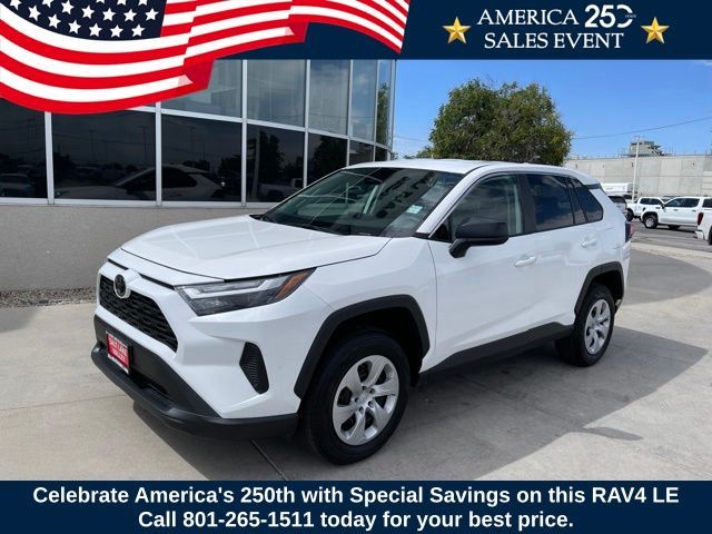 2024 Toyota RAV4 LE