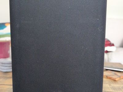2 Sony SS-U3033 Speakers