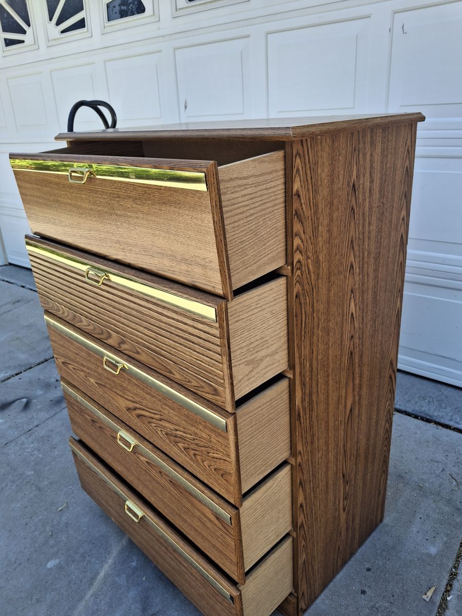5 drawers dresser/lance 2