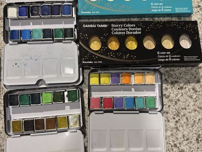 Arteza watercolor paint palettes (and more)