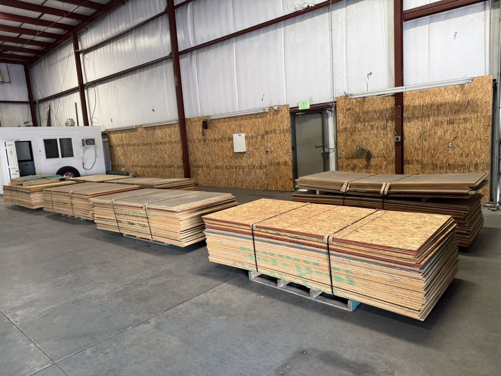 Plywood Particleboard/Full Pallets