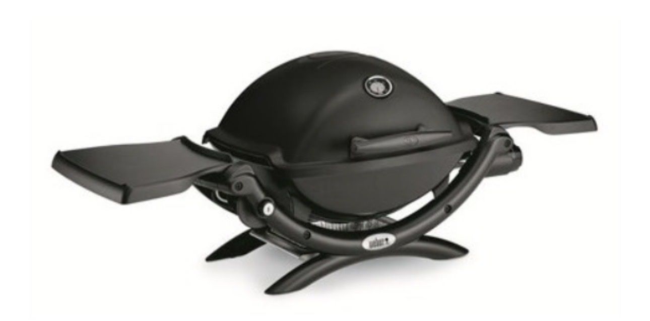 Weber Q1200 Grill w/ rolling stand
