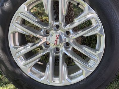 GMC Yukon Denali wheels and tires