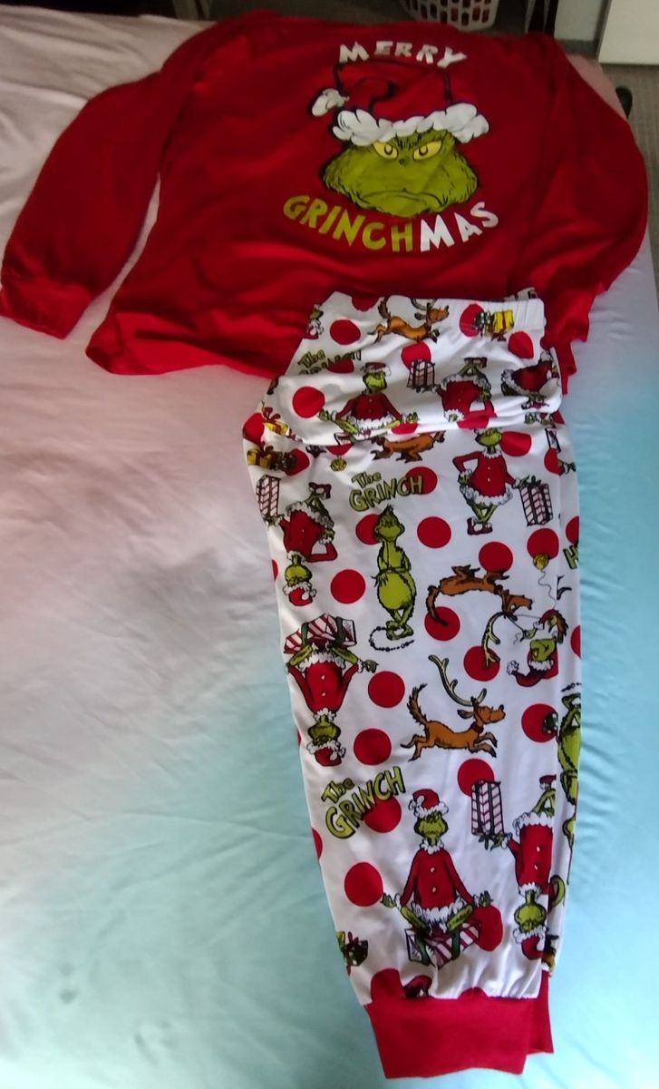 The Grinch "Merry Grinchmas" Christmas Pajama Set - 2XL