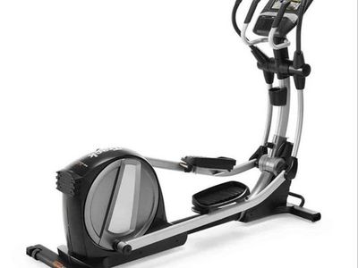 Elliptical machine Nordic track I-fit space saver SE7I
