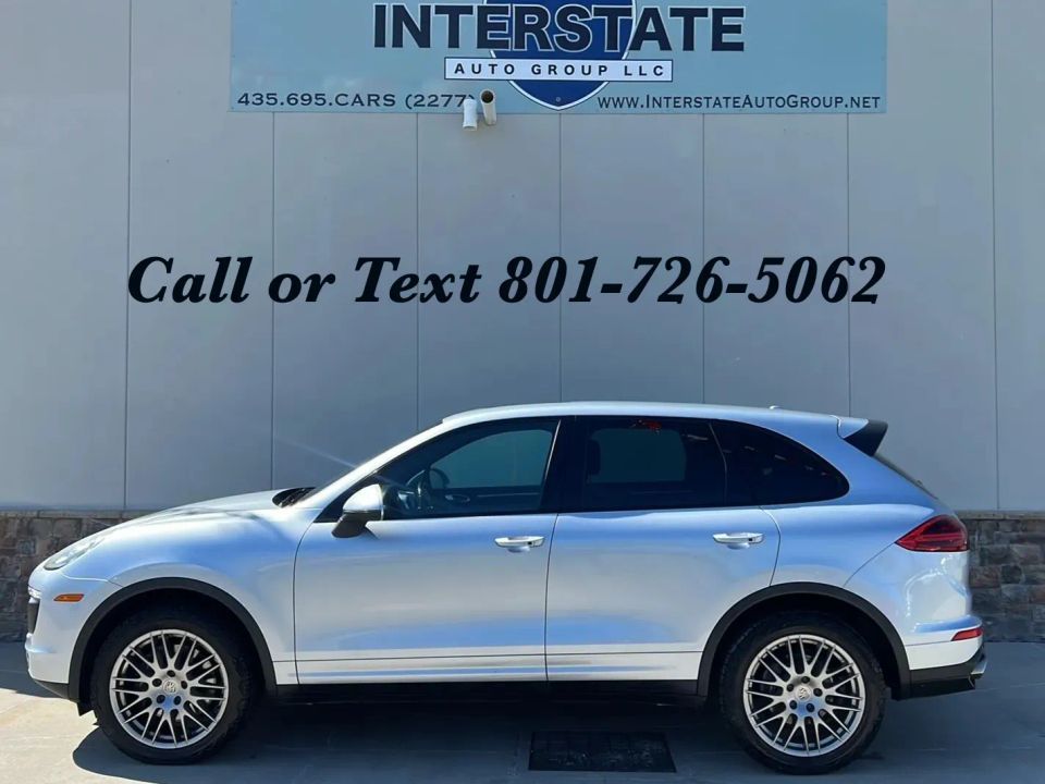 2016 Porsche Cayenne Base