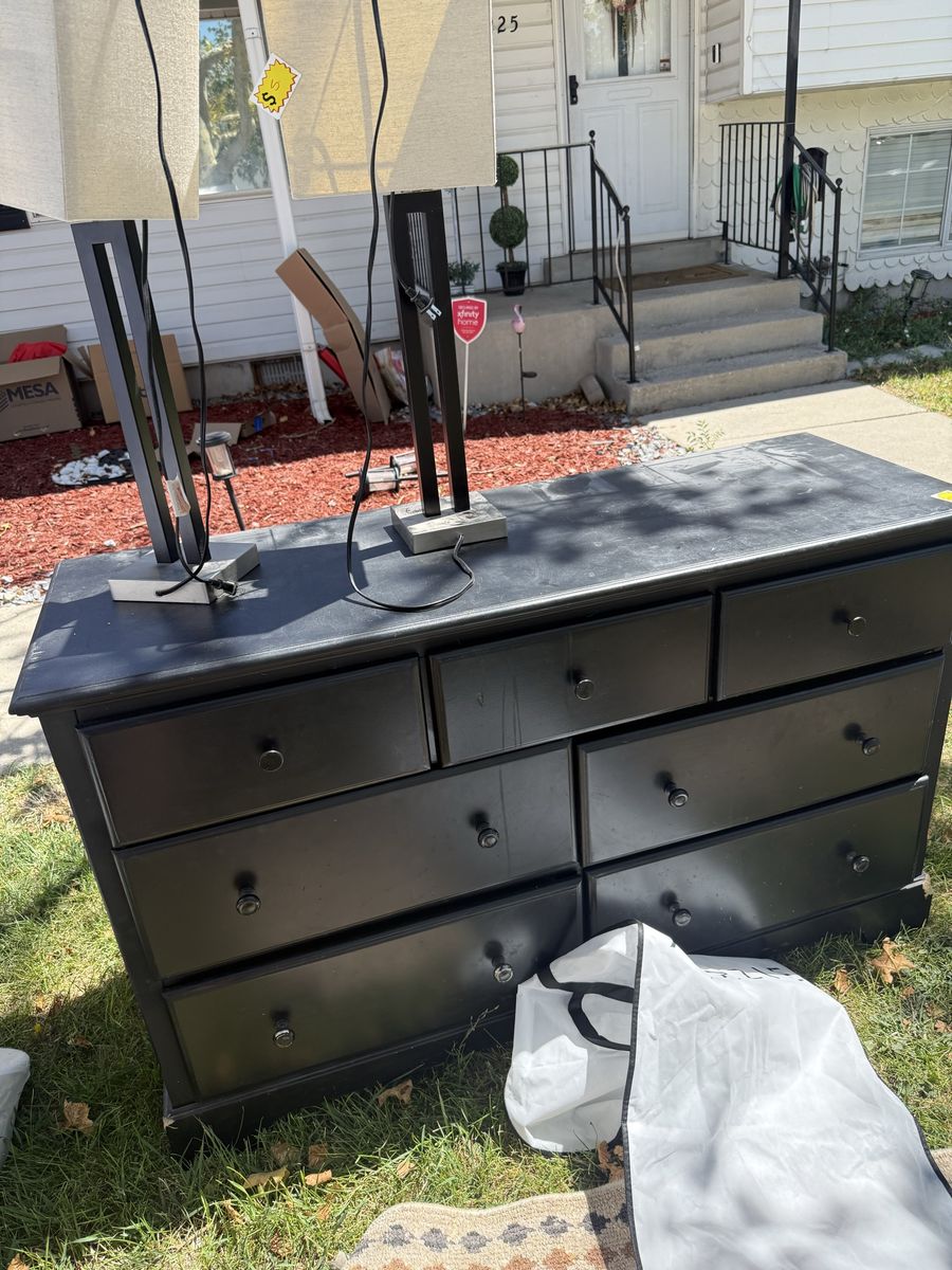Dresser