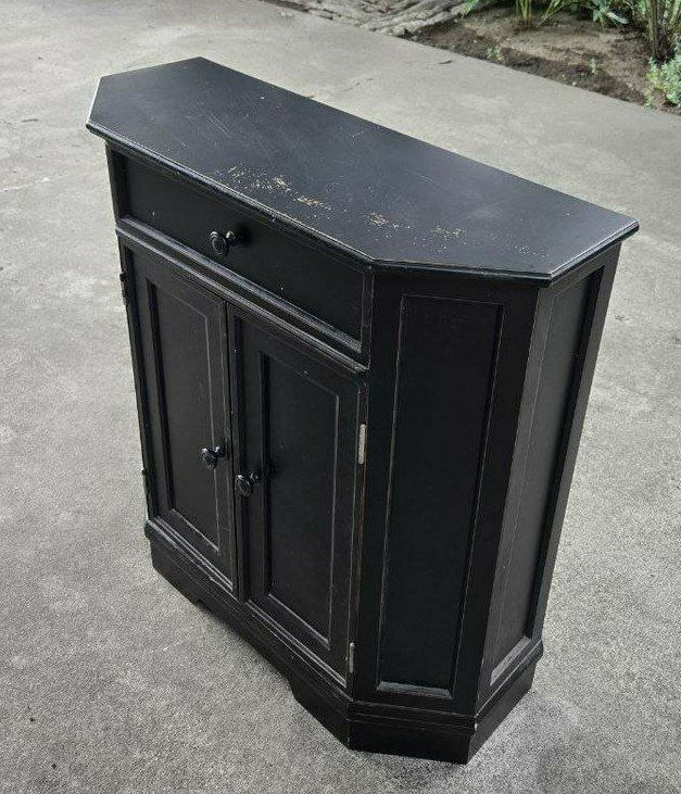 Main image 7