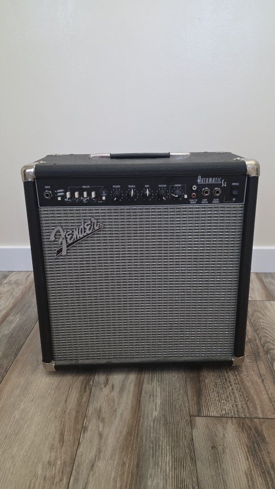 Fender Automatic SE 25W 1x12 Guitar Amp – Serviced Caps