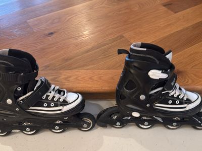 Womens Roller Blades Size 8