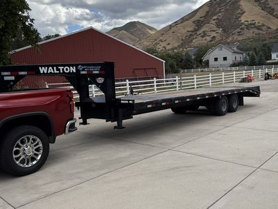 30’ Walton Gooseneck Equipment Trailer