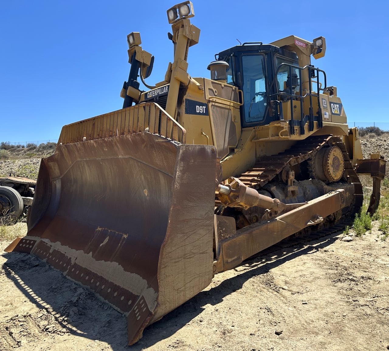 CAT D9T Crawler Tractor