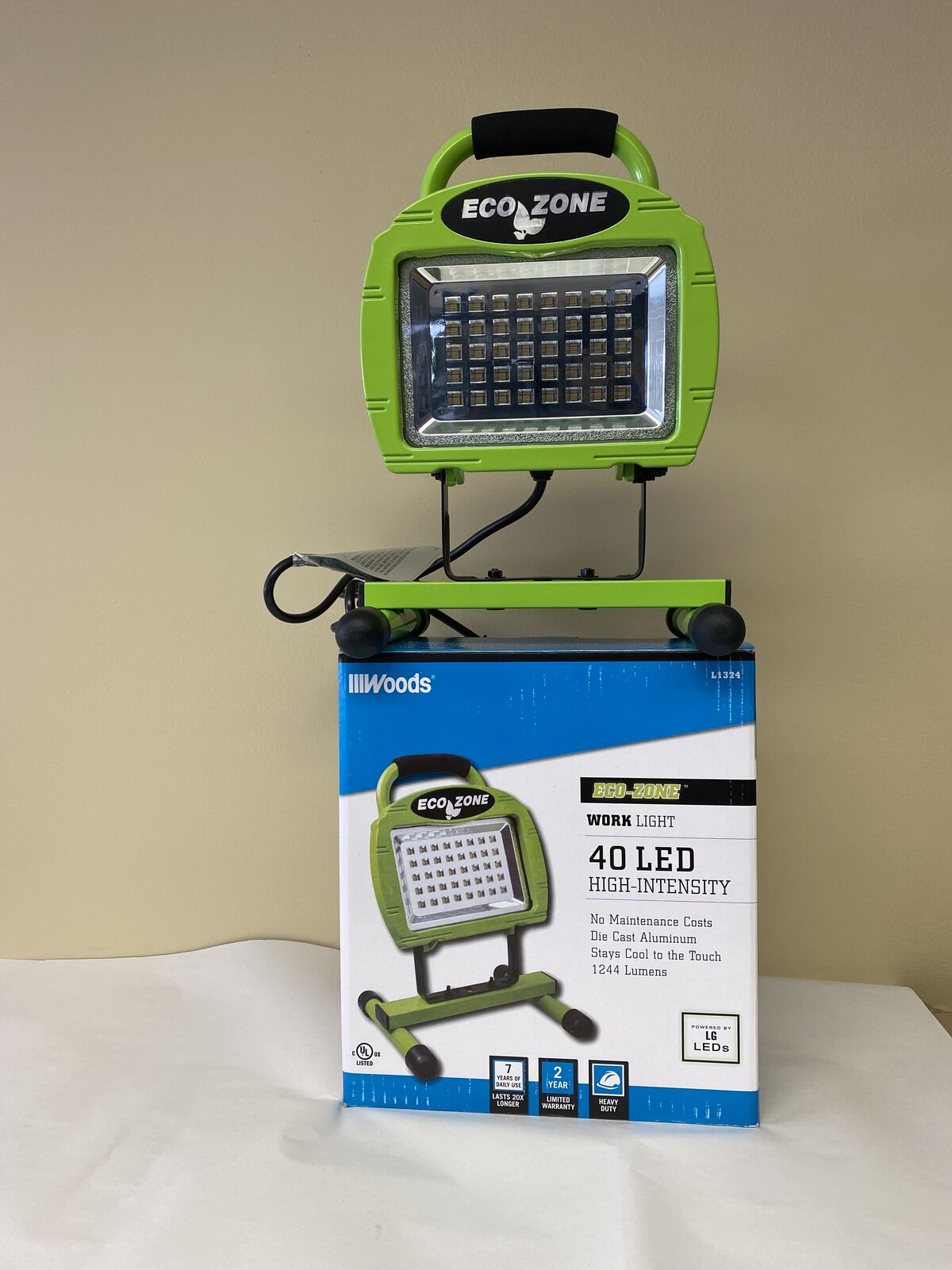 Woods 40 LED Work Light 120V Shop, Jobsite, Home, Auto L1324 Bright Portable