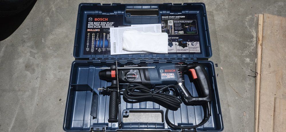 Bosch rotary hammer / Hammer Drill

Bulldog Xtreme
