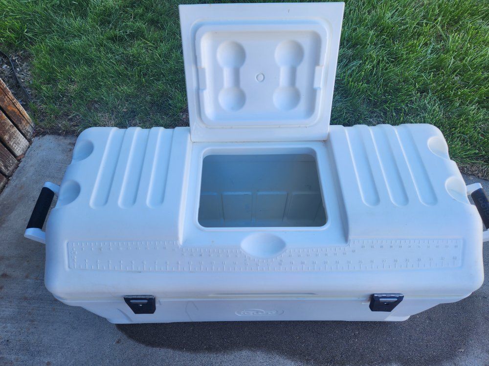Large white  cooler 42