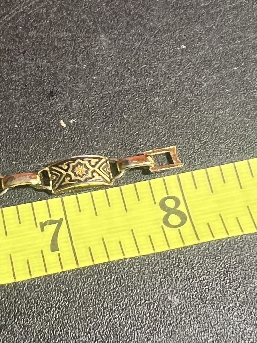 Main image 8