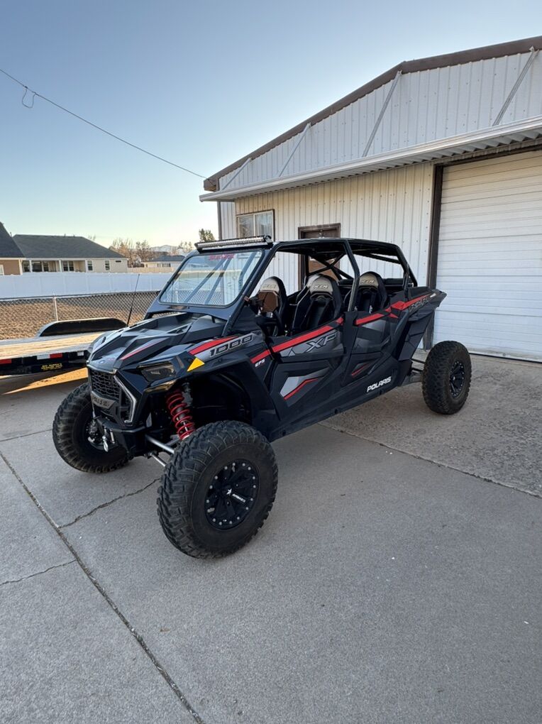 2019 Xp4 1000 Ride Command