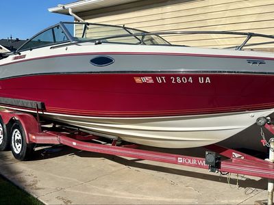 1989 Four Winns 205 Sundowner