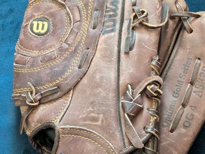 Wilson Optima Gold Series OG4 A9320 Baseball Glove Right-Hand Throw (RHT) Brown Leather