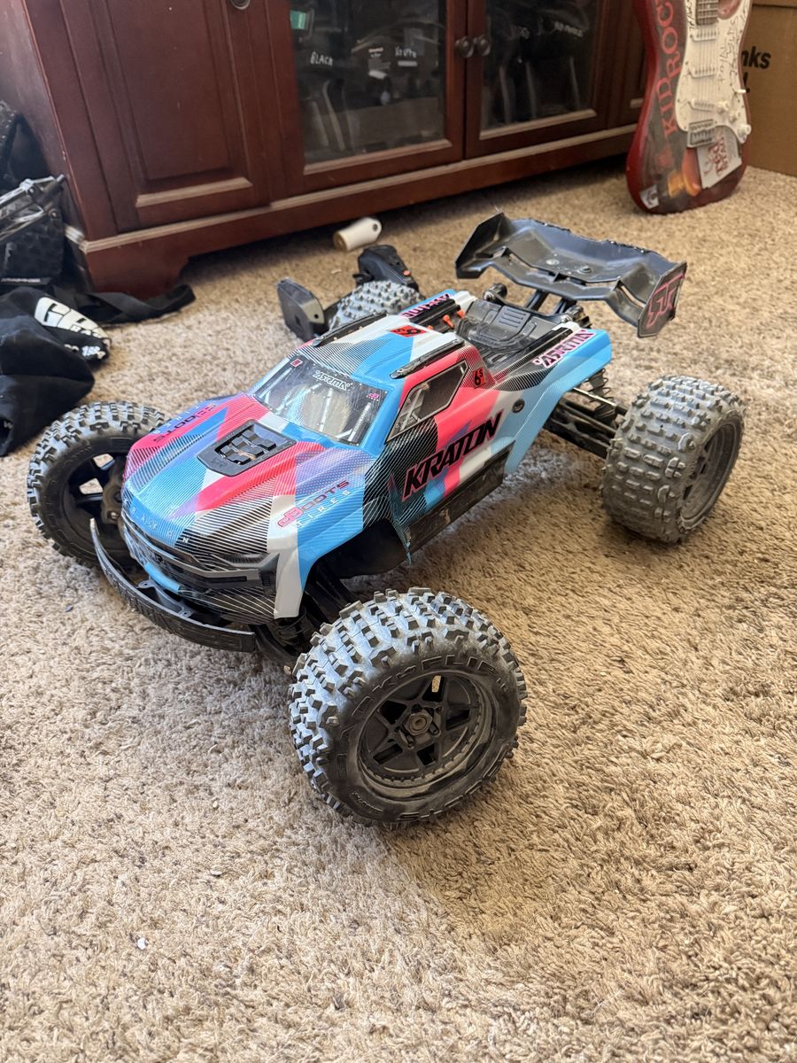 Arrma Kraton 6s V6