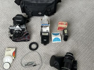 Olympus OM1 Camera Package