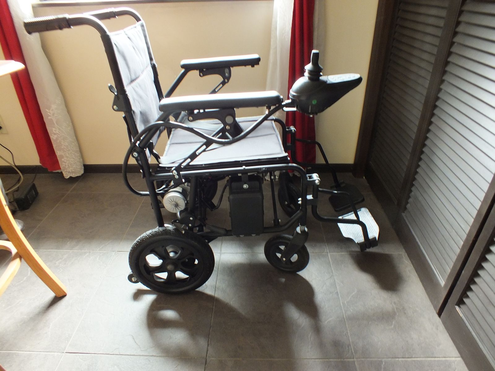 Electric Wheelchair