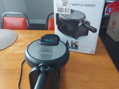 Farberware Belgian Waffle Maker – Good conditions with Original Box