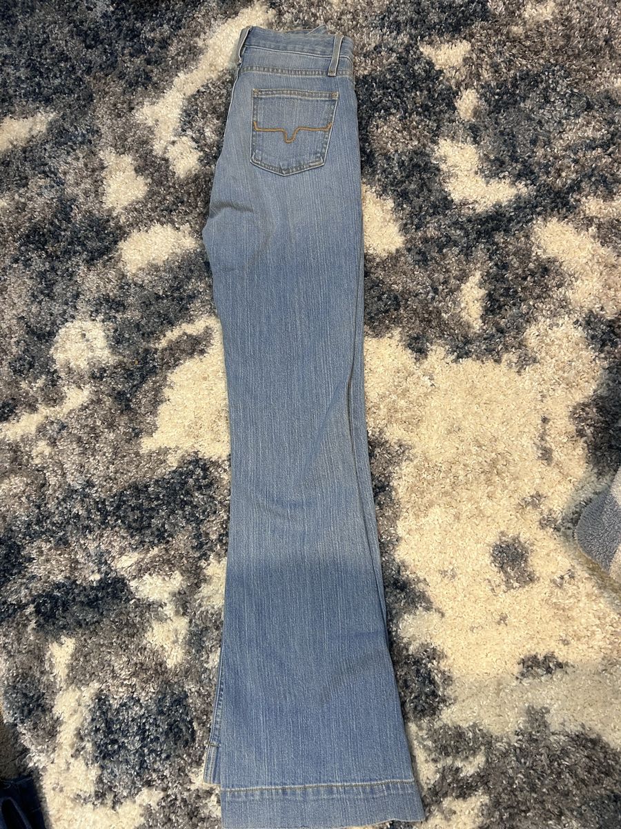 Kimes Jennifer light wash jeans