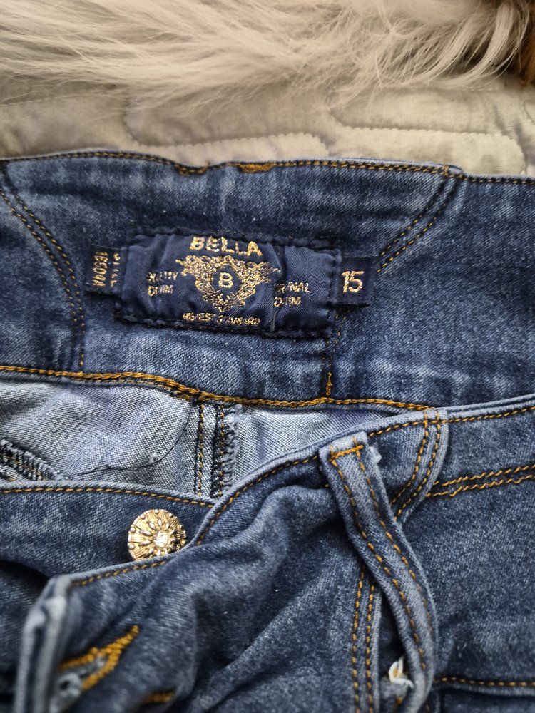Bella Blue Dedenim Jeans Size 15 Triple Button High Rise