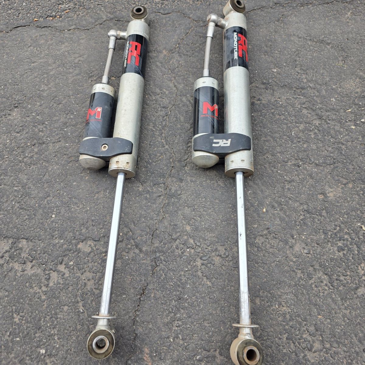 14 - 18 silverado 1500 rear shocks