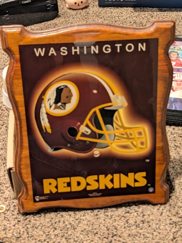 Washington Redskins NFL Football Helmet Wood Plaque Wall Art Decor - Used