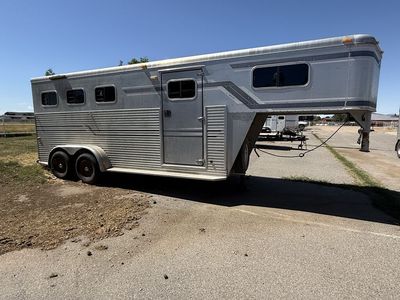 Sundowner 3Horse Gooseneck