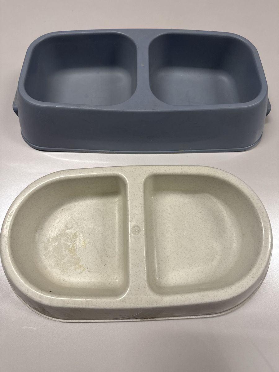 Set of 2 Used Double Pet Bowls - Blue and Beige Speckled Plastic