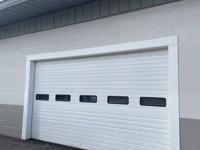 950 square foot shop space with rollup garage door and bathroom in Tremonton