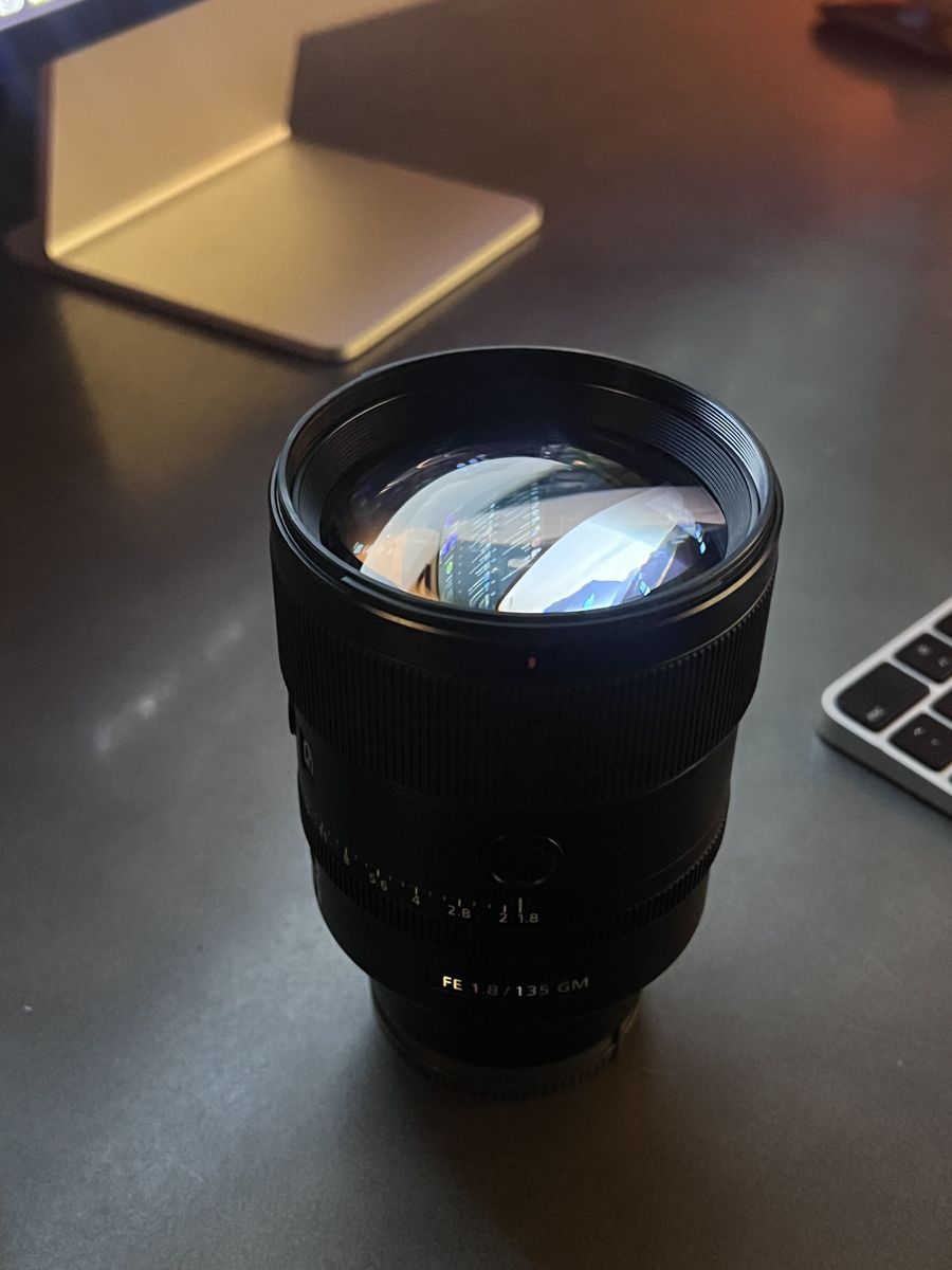 Sony FE 135mm 1.8 G Master E-Mount Lens - Excellent Condition