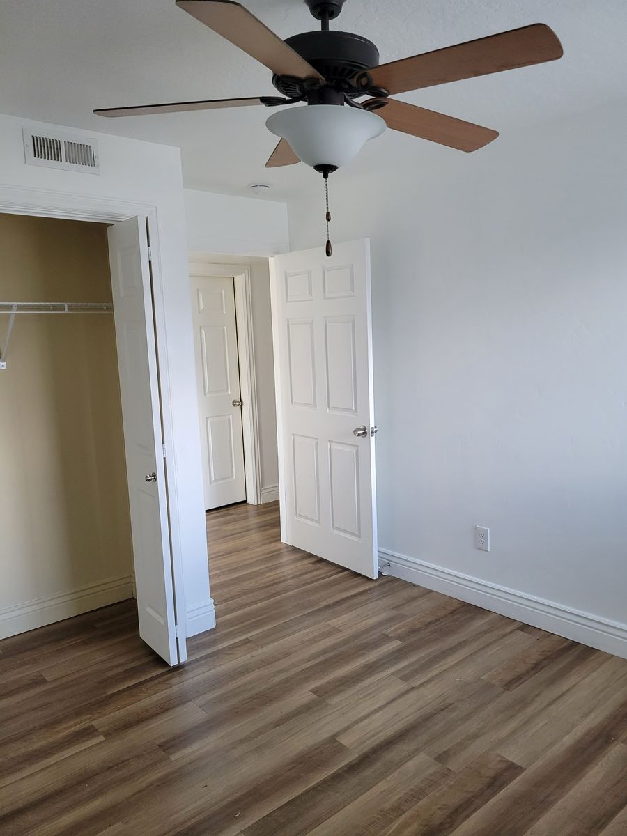 Main image 9