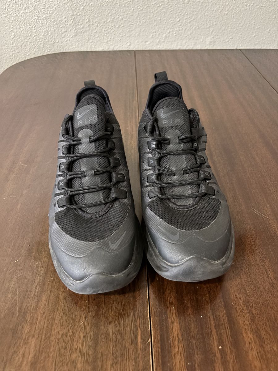 Nike Women's Air Max Axis