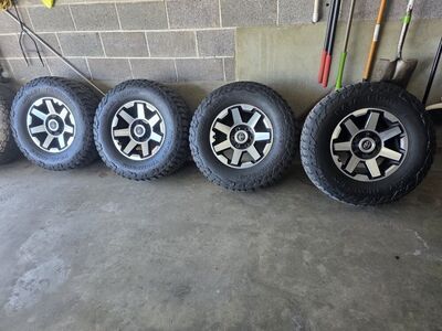 Toyota OEM Wheels & 285/70/17 Mickey Thompson