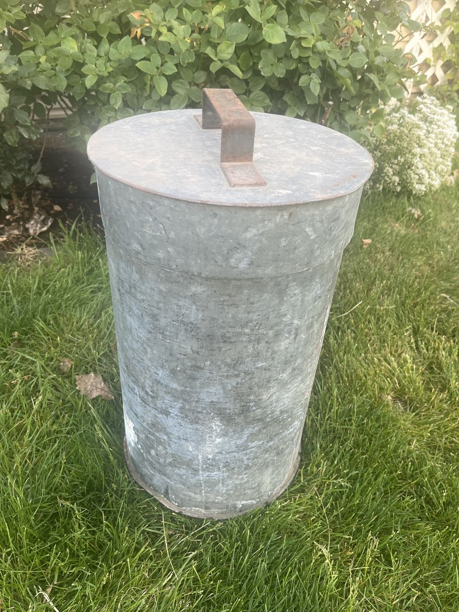 Cool Round Old Galvanized Metal Can with a Lid
