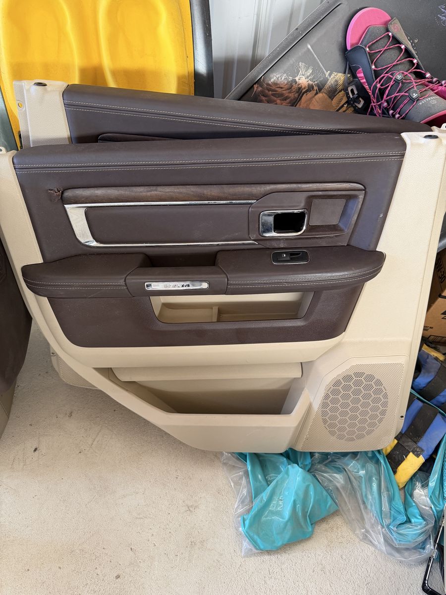 Main image 10