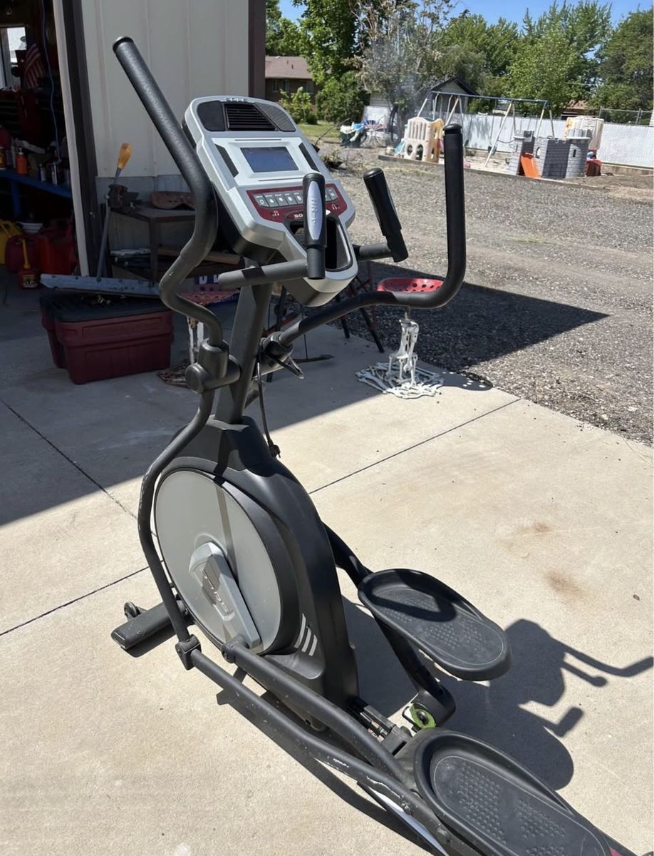 Sole E20 Elliptical Trainer