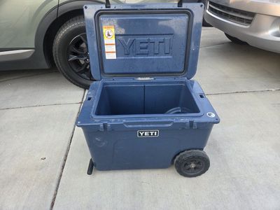 YETI Tundra Haul Portable Wheeled Cooler - Navy Blu