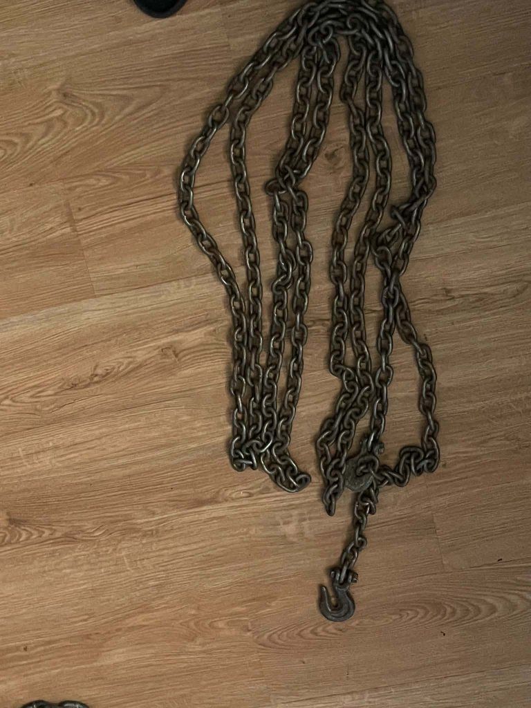 Heavy Duty Industrial Tow Chain with Hooks
