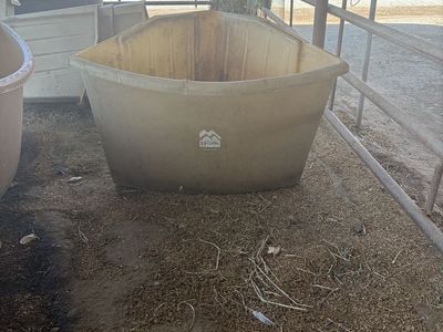 IFA Poly Corner Feed Tub / Horse stall corner feeders
