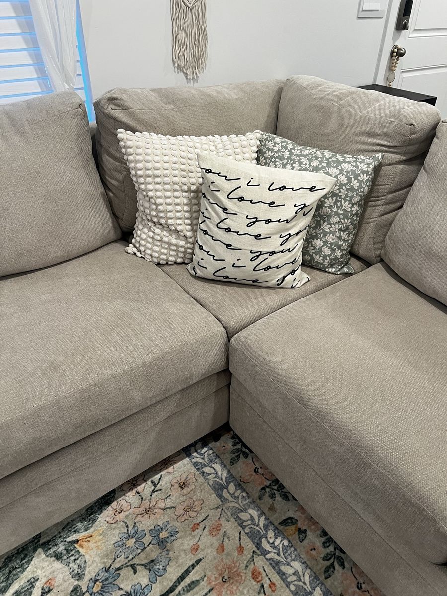 Main image 7