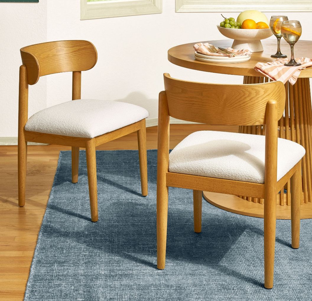 4 Dining Room Chairs